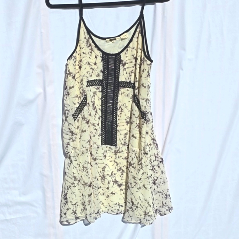 Womens White Miss Me Dress Spaghetti Straps Black Lace Front Size Large